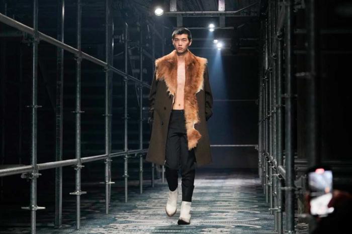 A model wears a creation part of the men's Prada Fall-Winter 2025-2026 collection, that was presented in Milan, Italy, Sunday, Jan. 19, 2025