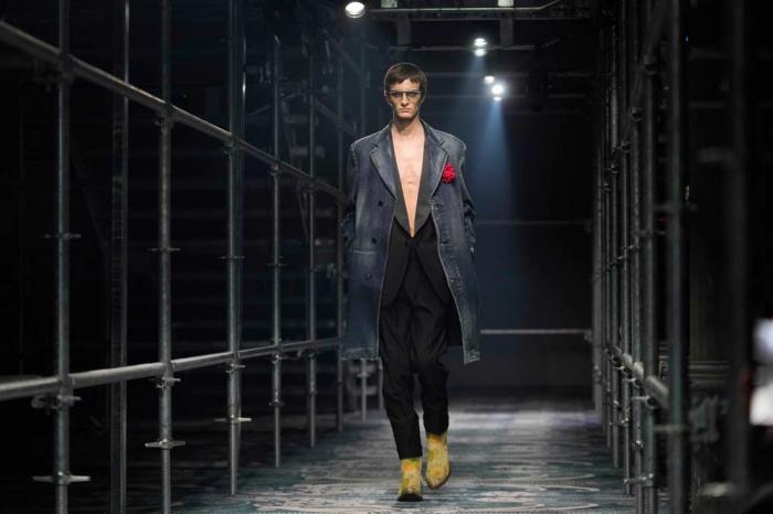 A model wears a creation part of the men's Prada Fall-Winter 2025-2026 collection, that was presented in Milan, Italy, Sunday, Jan. 19, 2025
