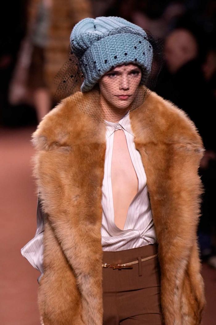 A model wears a creation of the Fendi Fall/Winter 2025-2026 women's collection presented in Milan, Italy, Wednesday, Feb. 26, 2025