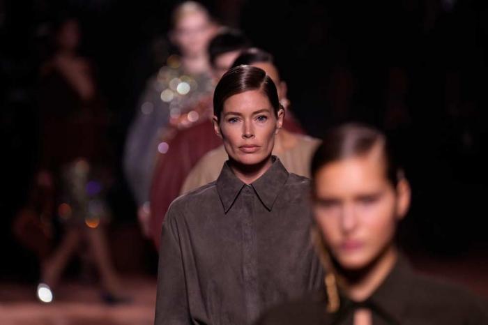 Models wear creations of the Fendi Fall/Winter 2025-2026 women's collection presented in Milan, Italy, Wednesday, Feb. 26, 2025
