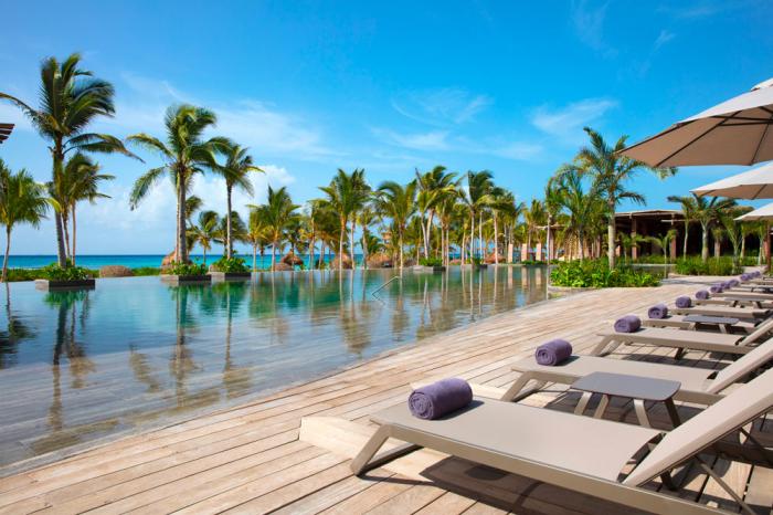 Secrets Moxche Infinity Pool.