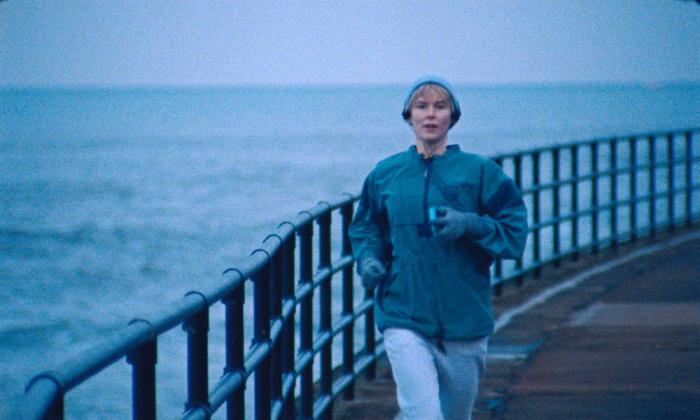Rosy McEwen in "Blue Jean"