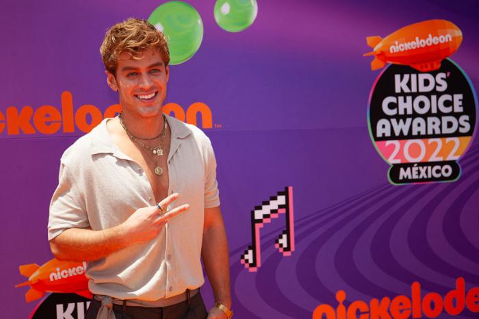 Polo Morín during the orange carpet of the Nickelodeon Kids Choice Awards Mexico 2022 at Auditorio Nacional on August 27, 2022 in Mexico City, Mexico. (Photo by Pedro Mera/Getty Images)