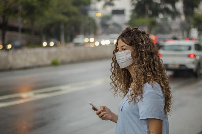 Apple, Google Build Virus-Tracing Tech Directly Into Phones
