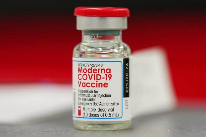 Moderna COVID-19 vaccine