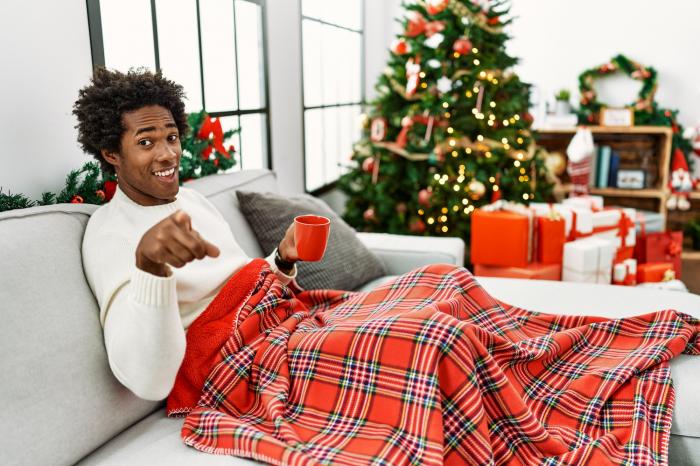 9 LGBTQ-Friendly Tips for Navigating Holiday Stress
