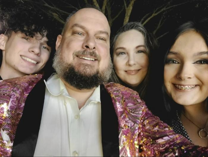 Robert, Jeff, Lisa and Harleigh Walker are shown in this undated photo provided by Jeff Walker.