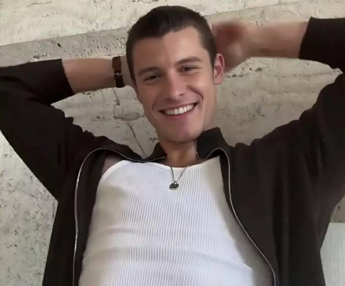 Shawn Mendes on Instagram Live