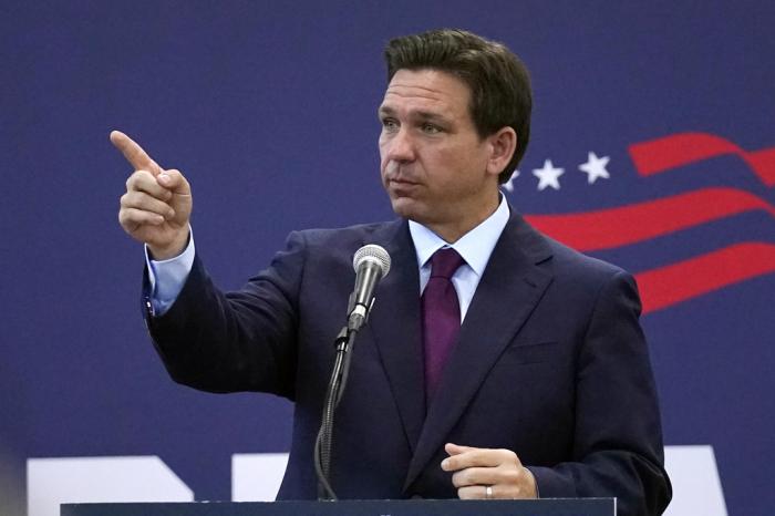 Republican presidential candidate Florida Gov. Ron DeSantis gestures during a campaign event, Monday, July 31, 2023, in Rochester, N.H. 
