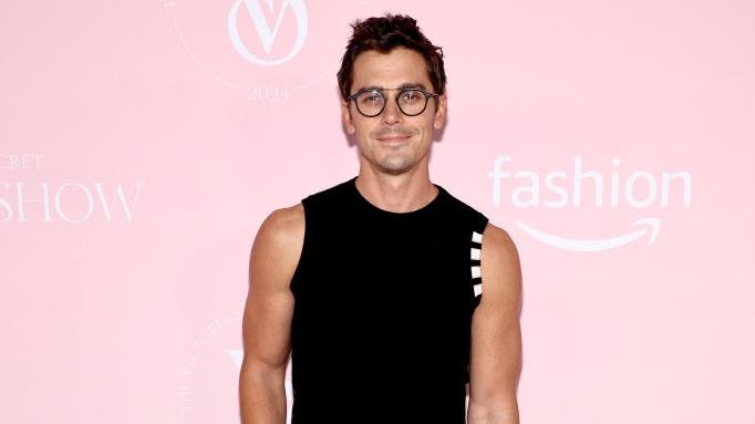 Antoni Porowski attends the Victoria's Secret Fashion Show 2024 on October 15, 2024 in New York City. 