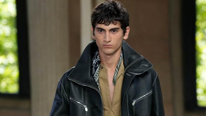 At Hermès, Woven Leather and Quiet Confidence Set the Tone for Paris Menswear