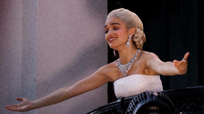Review Round-Up: 'You Must Love Me' Sings Rachel Zegler in London's 'Evita'. And They Do