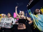 Report: Draft Opinion Suggests High Court Will Overturn Roe
