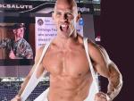 EDGE Rewind: Minnesota Vikings Get Trolled with Adult Star in Military Tribute on Jumbotron