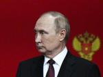 Putin Signs Law Expanding LGBTQ 'Propaganda' Restrictions