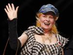 Vivienne Westwood, Influential Fashion Maverick, Dies at 81