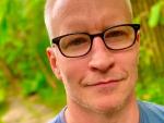 12 Times Anderson Cooper Turned Heads on Instagram