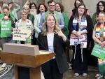 With 26 Days Left in Session, Nebraska Lawmakers Pass 1 Bill