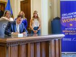 Transgender Rights Targeted in Executive Order Signed by Oklahoma Governor