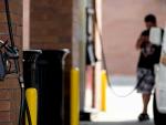 Oil Prices Rise, Costing U.S. Drivers More and Helping Russia's War 