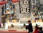 Retailers Offer Bigger Black Friday Discounts to Lure Hesitant Shoppers Hunting for the Best Deals