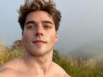 InstaHunk Unveiled: Dive into Out Actor Froy Gutierrez's Rise with his Best Instagram Posts