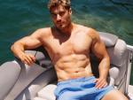 Hairstylist Chris Appleton Shows Off Abs in Summery Thirst Trap