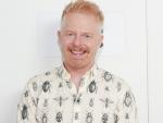 Jesse Tyler Ferguson Says Playing a Gay Character on TV Gave Him a 'Coat of Armor'