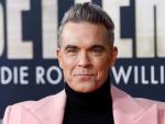 Robbie Williams Declares 'You've Never Met Anybody Who Wants to Be Gay as Much As Me'