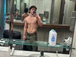 Singer Benson Boone Shares Another Eye-Popping Shirtless Selfie