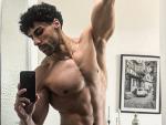 Aurelian is the Emperor of the Back Flex