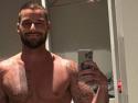 Ricky Martin Stays Hot, and Twitter Melts Down